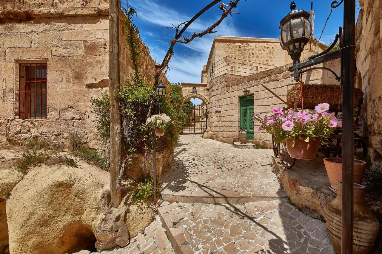 Charm Of Cappadocia Cave Suites نفسهير المظهر الخارجي الصورة